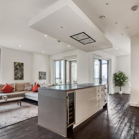 Stunning 360º View Luxurious Penthouse Apartment ลอนดอน ภายนอก รูปภาพ