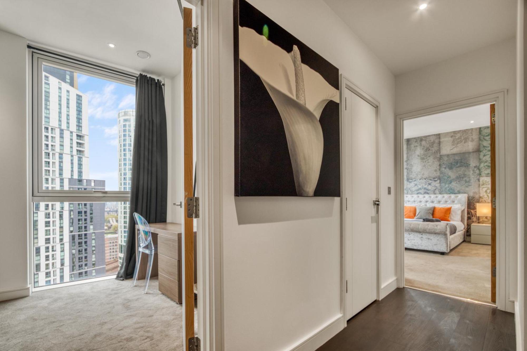 Stunning 360º View Luxurious Penthouse Apartment ลอนดอน ภายนอก รูปภาพ
